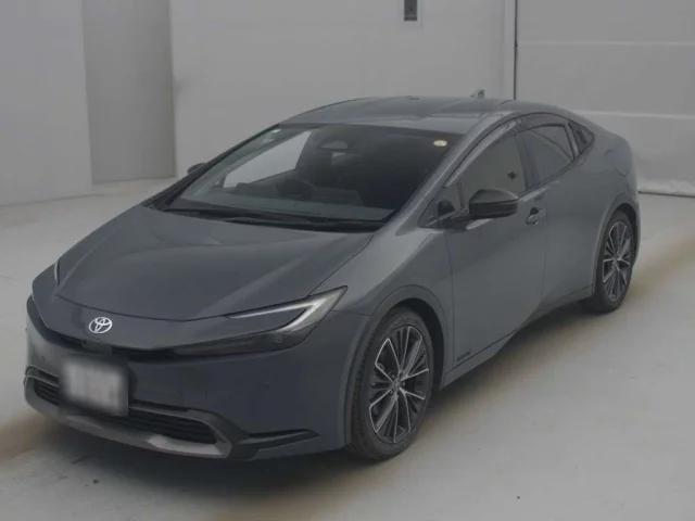 Toyota Prius V (XW60)