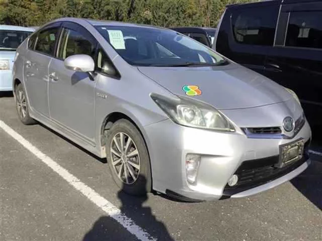 Toyota Harrier III (XU60)