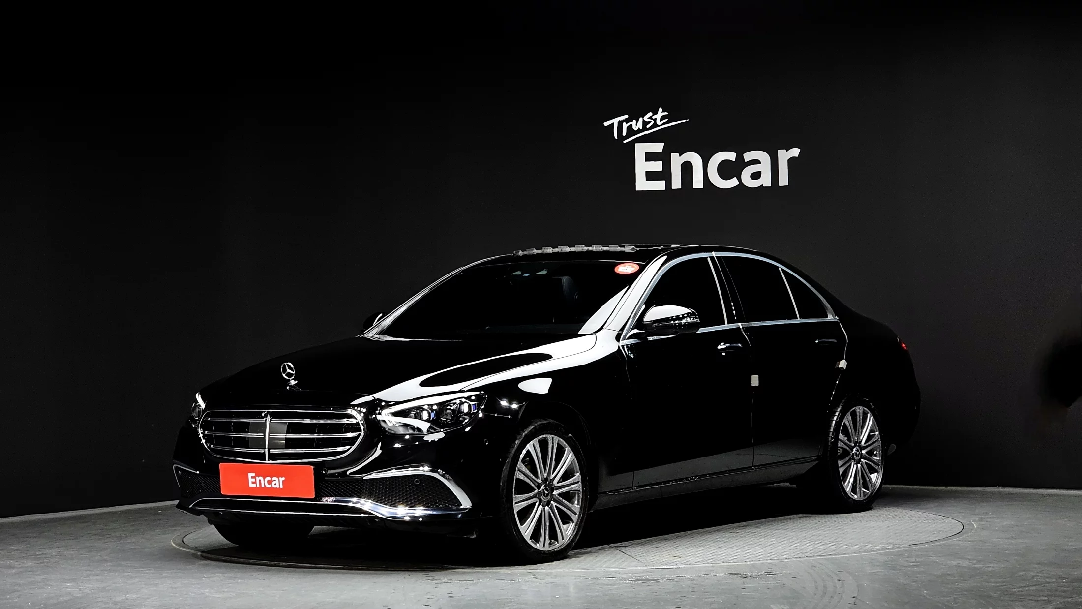 Mercedes-Benz E-Класс 2023