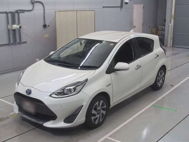 Toyota Aqua I Рестайлинг