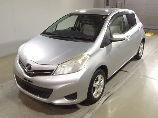 Toyota Vitz Лот № 2012