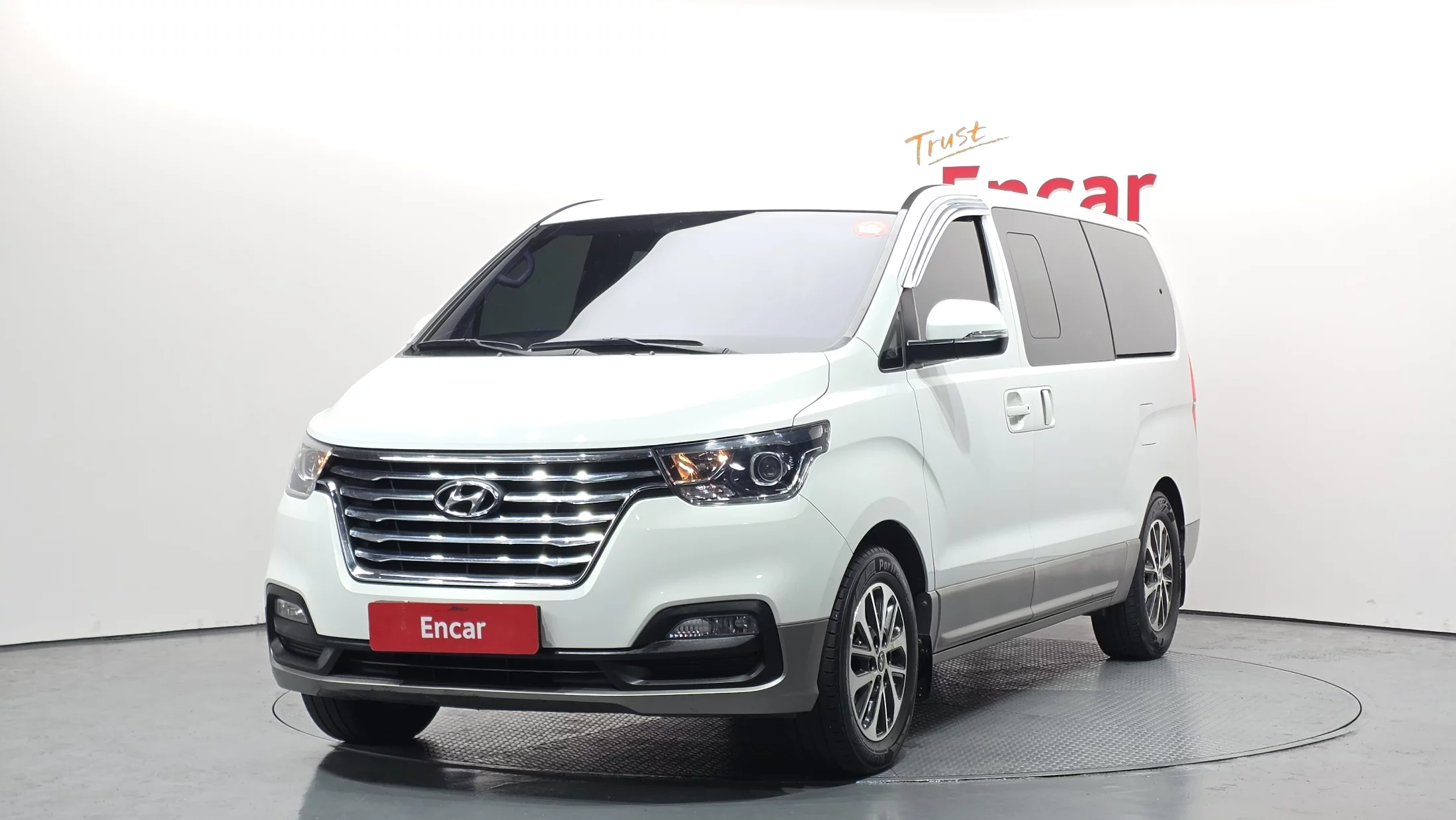 Hyundai Starex 2019