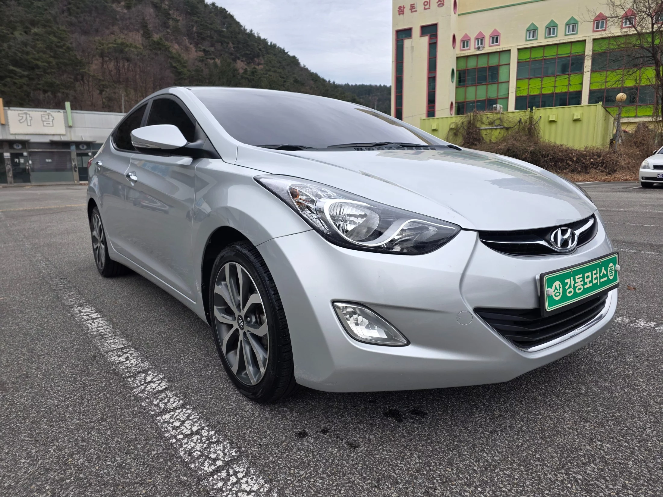 Hyundai Avante V