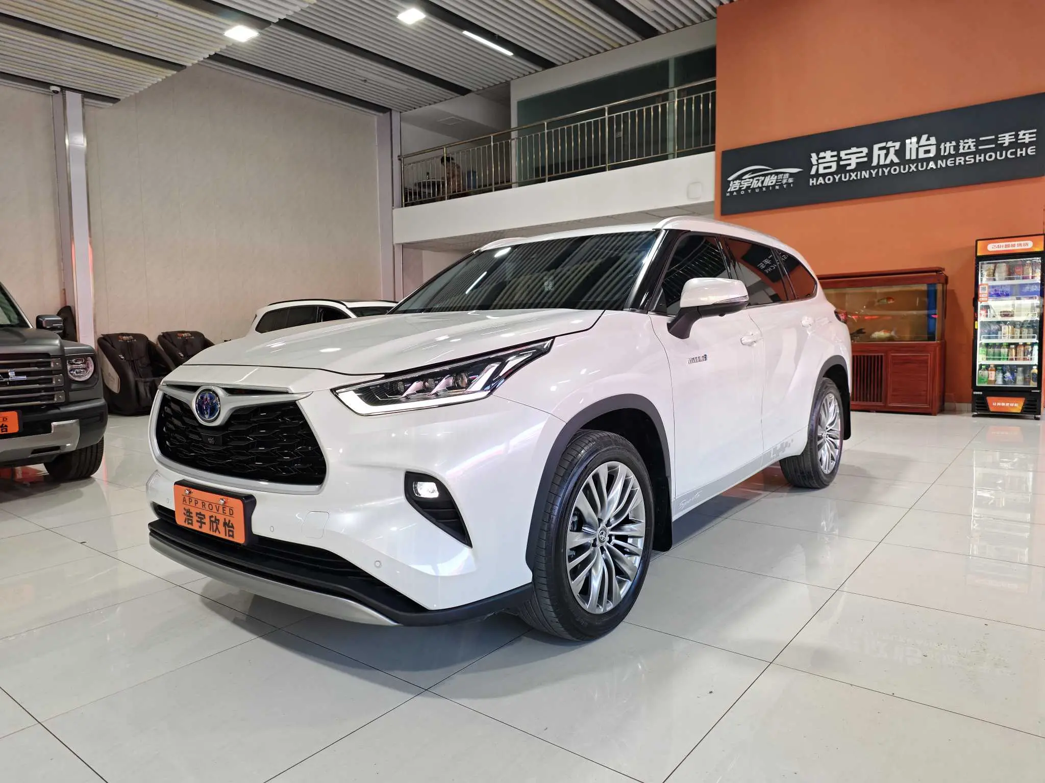 Toyota Highlander IV (U70)