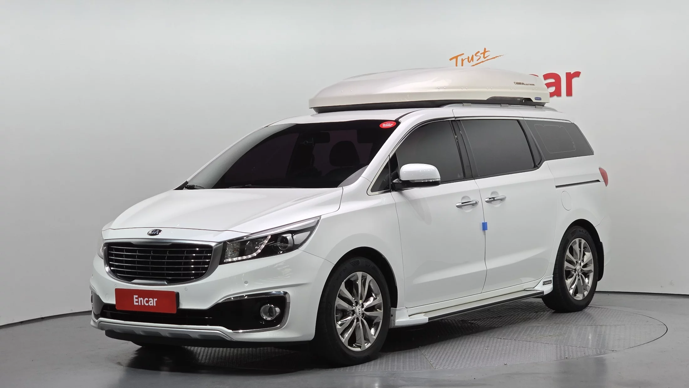 Kia Carnival III