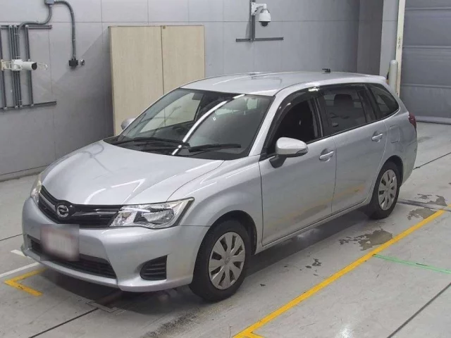 Toyota Corolla Fielder Лот № 30586 2015