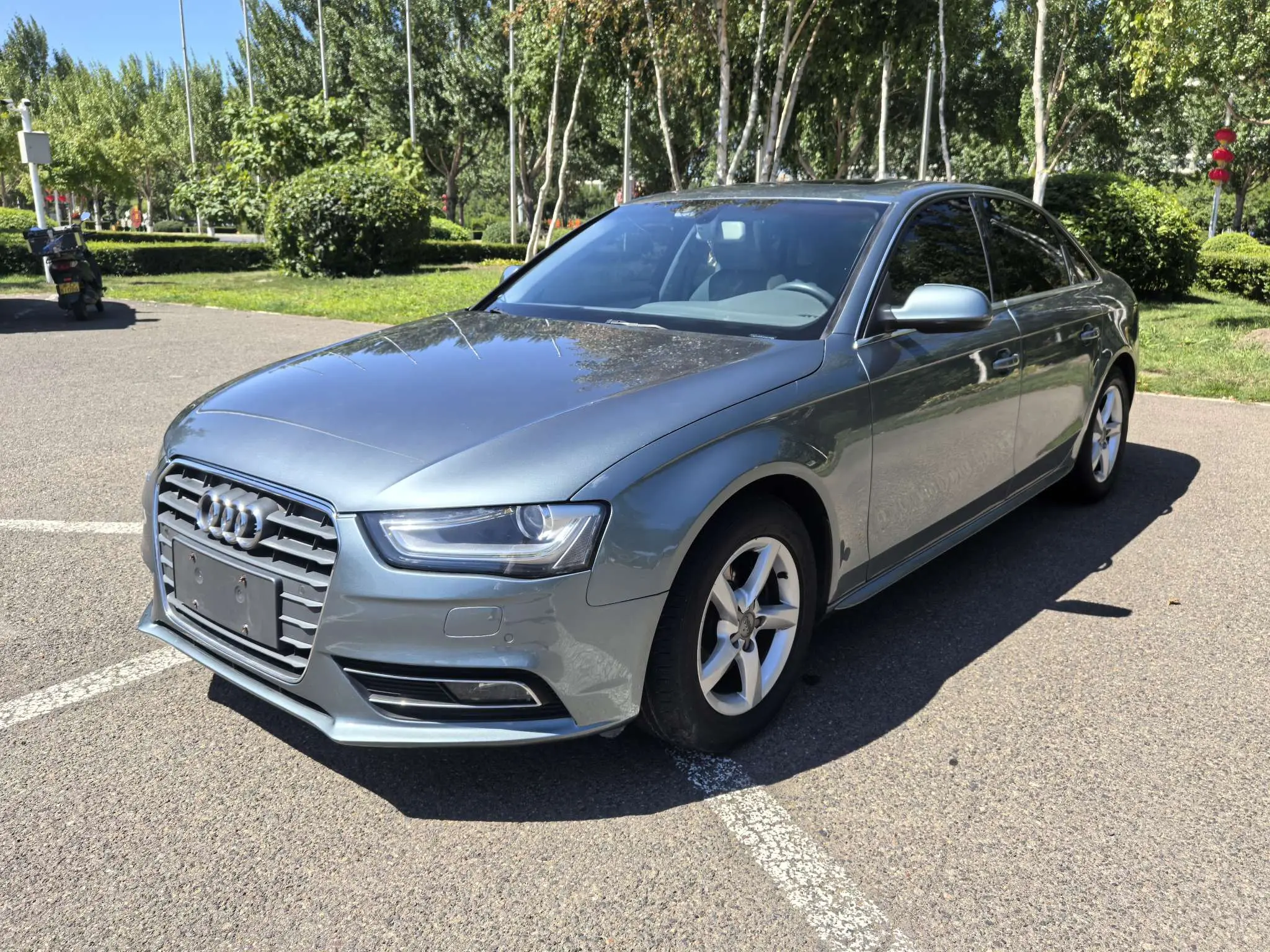 Audi A4 V (B9)