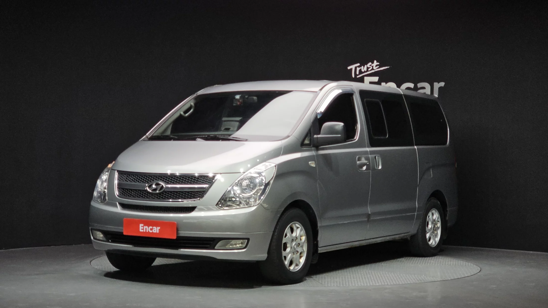 Hyundai Starex 12-Seater Wagon Cvx Premium 2011