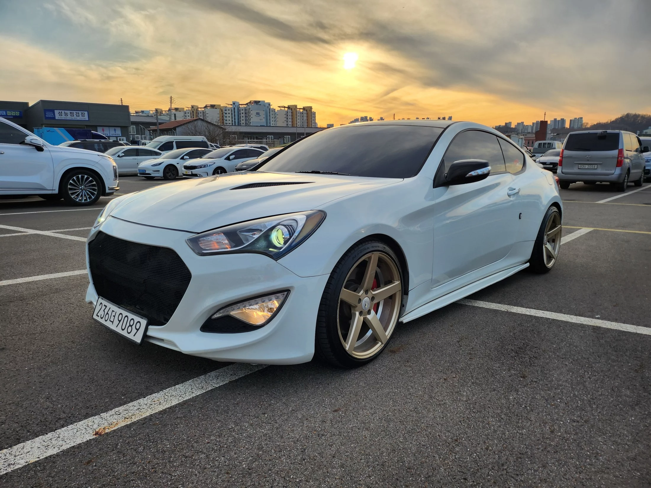 Hyundai Genesis 380 Gt-P 380 GT-P 2009