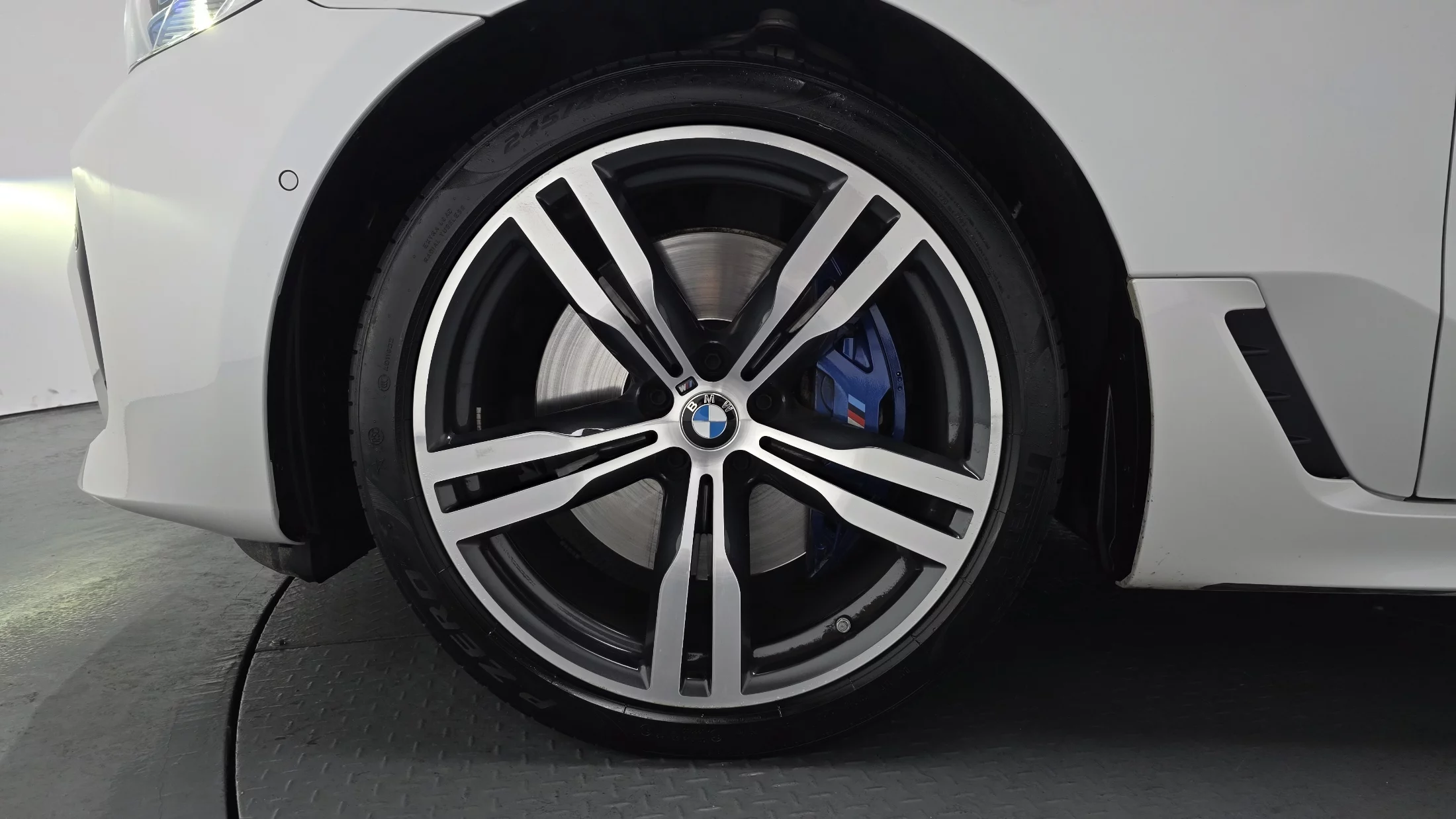 BMW 3 серии 2024