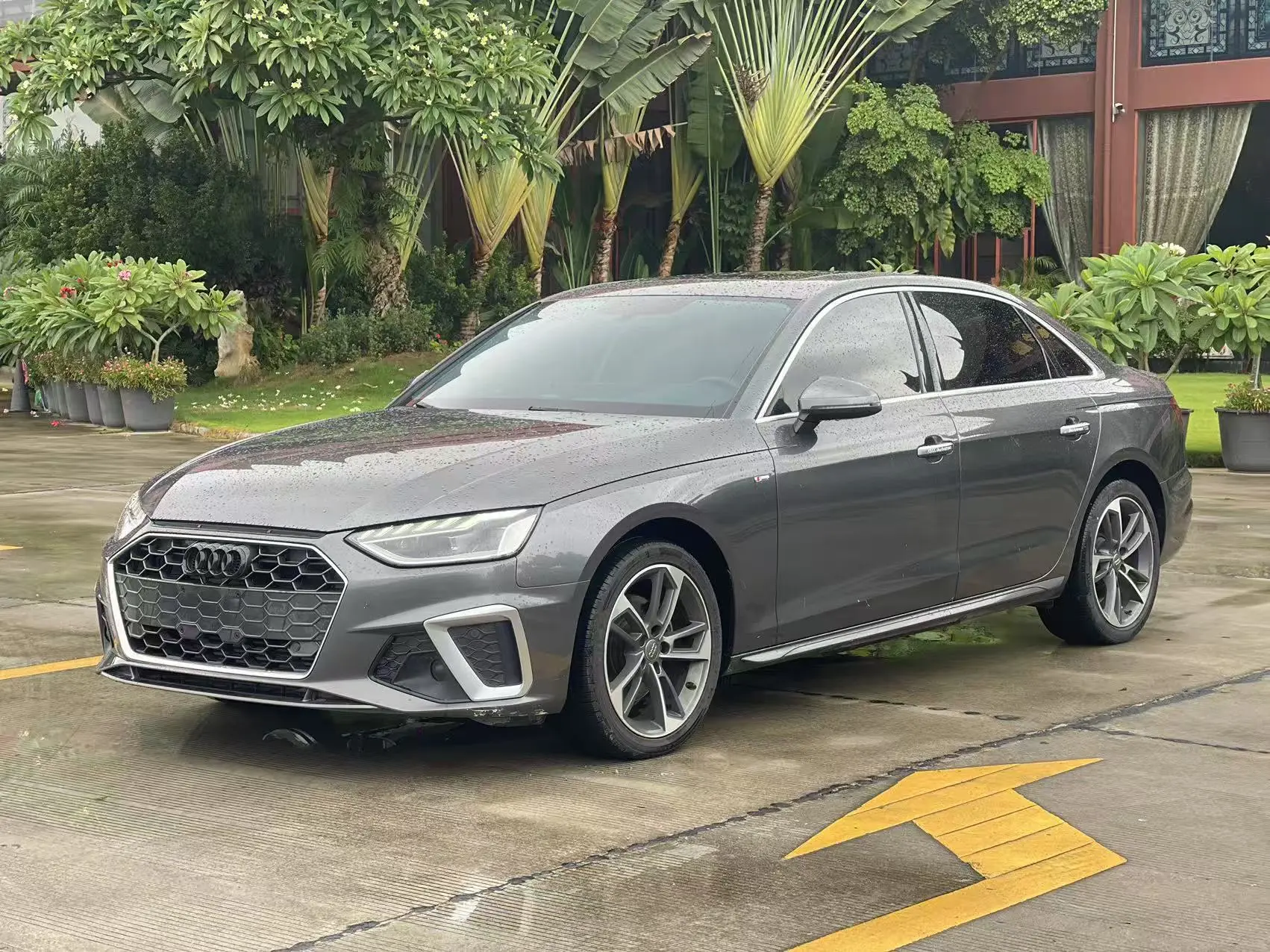 Audi A4 V (B9) Рестайлинг