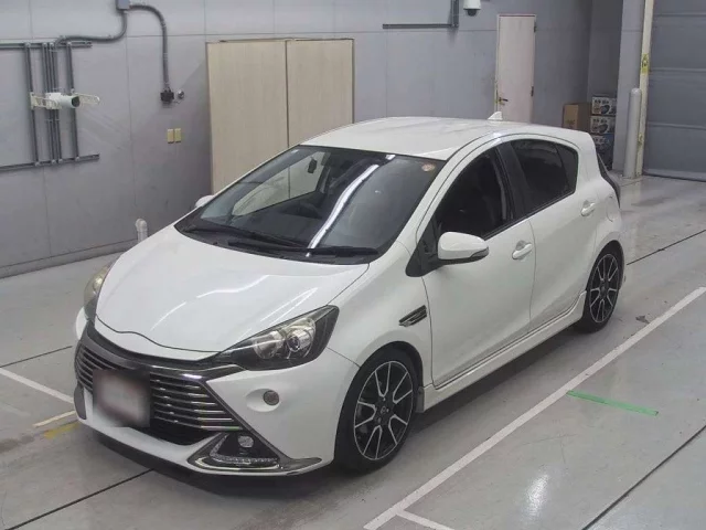 Toyota Aqua I Рестайлинг