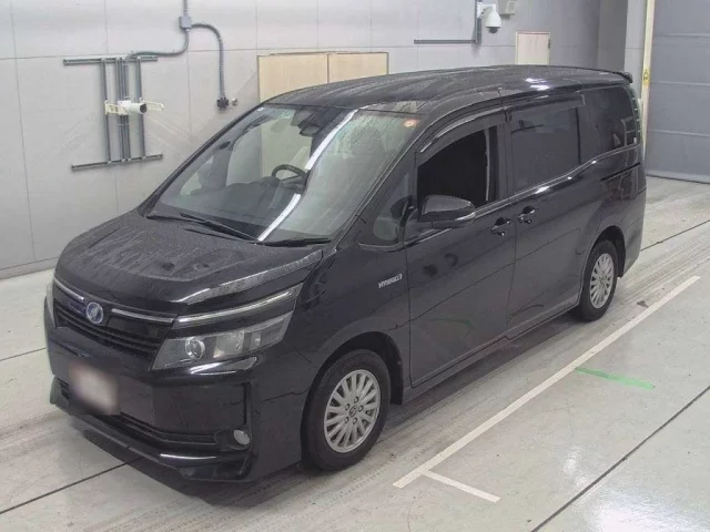 Toyota Voxy III (R80)