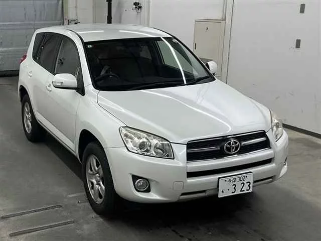 Toyota RAV4 IV (XA40) Рестайлинг