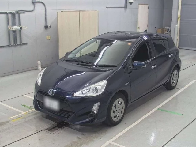 Toyota Aqua Лот № 30367 2017