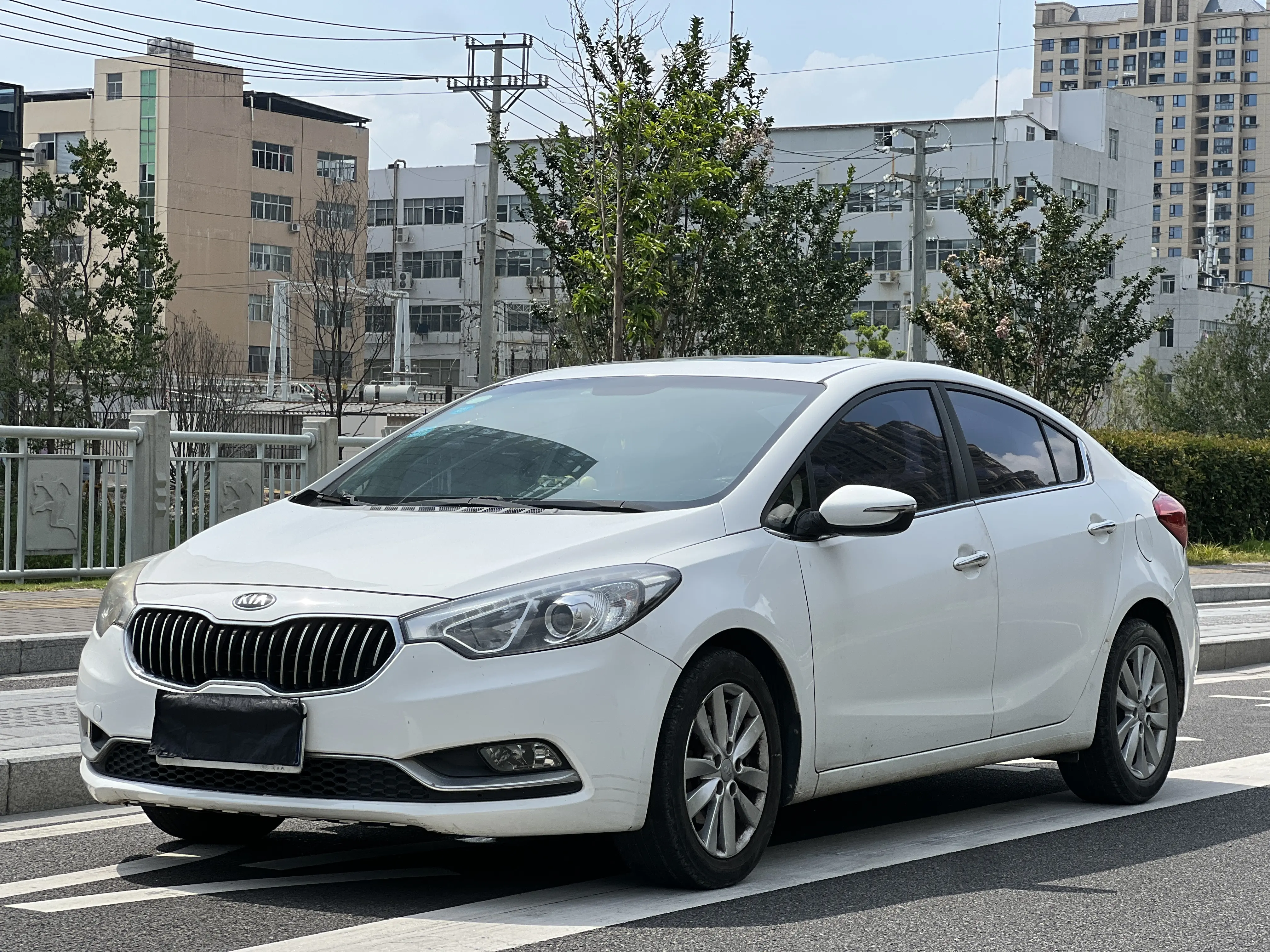 Kia K3 I