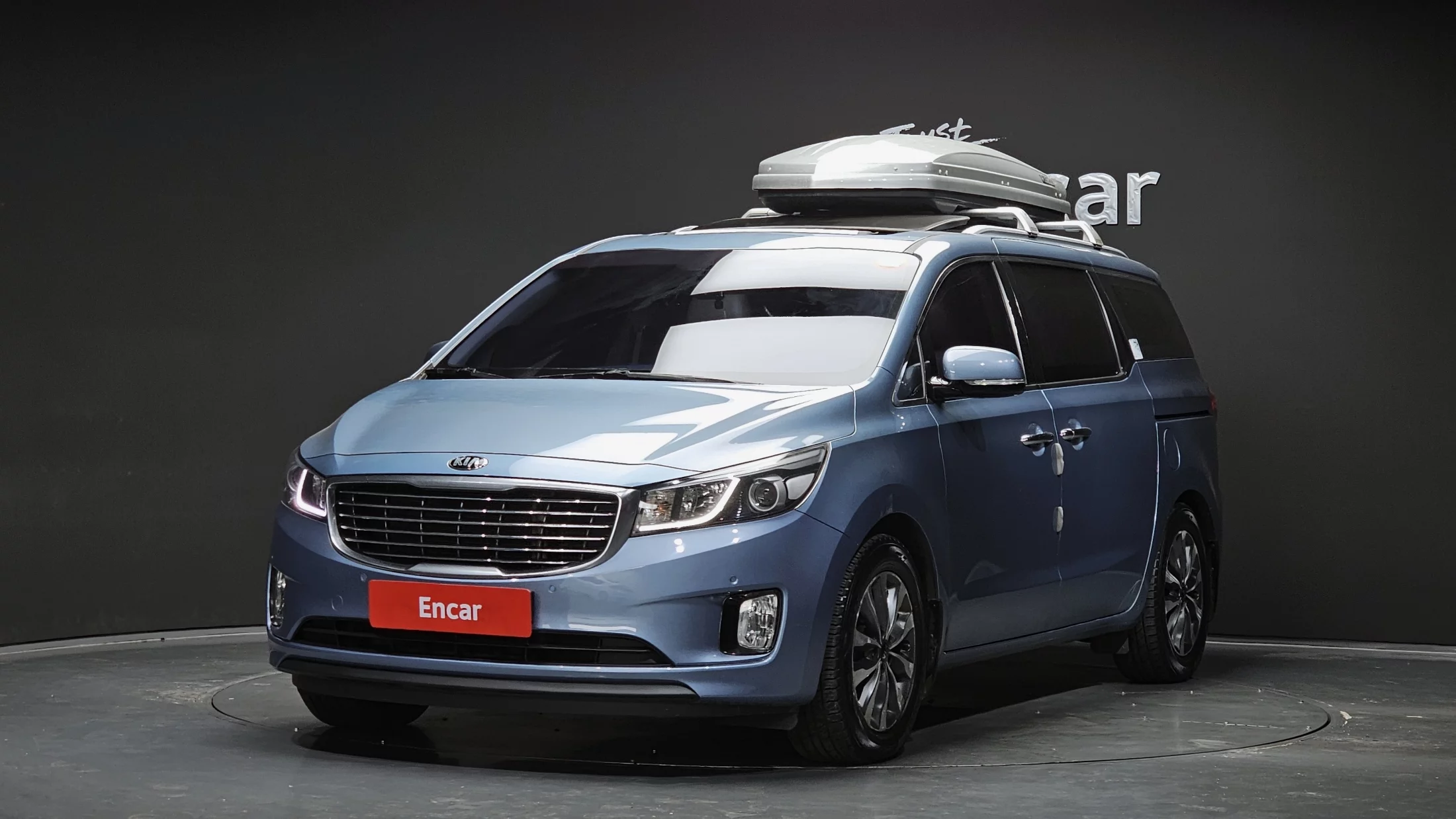 Kia Carnival III