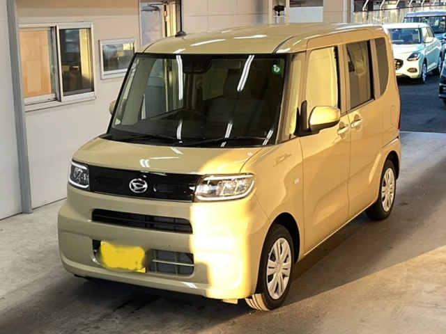 Daihatsu Tanto Лот № 2024