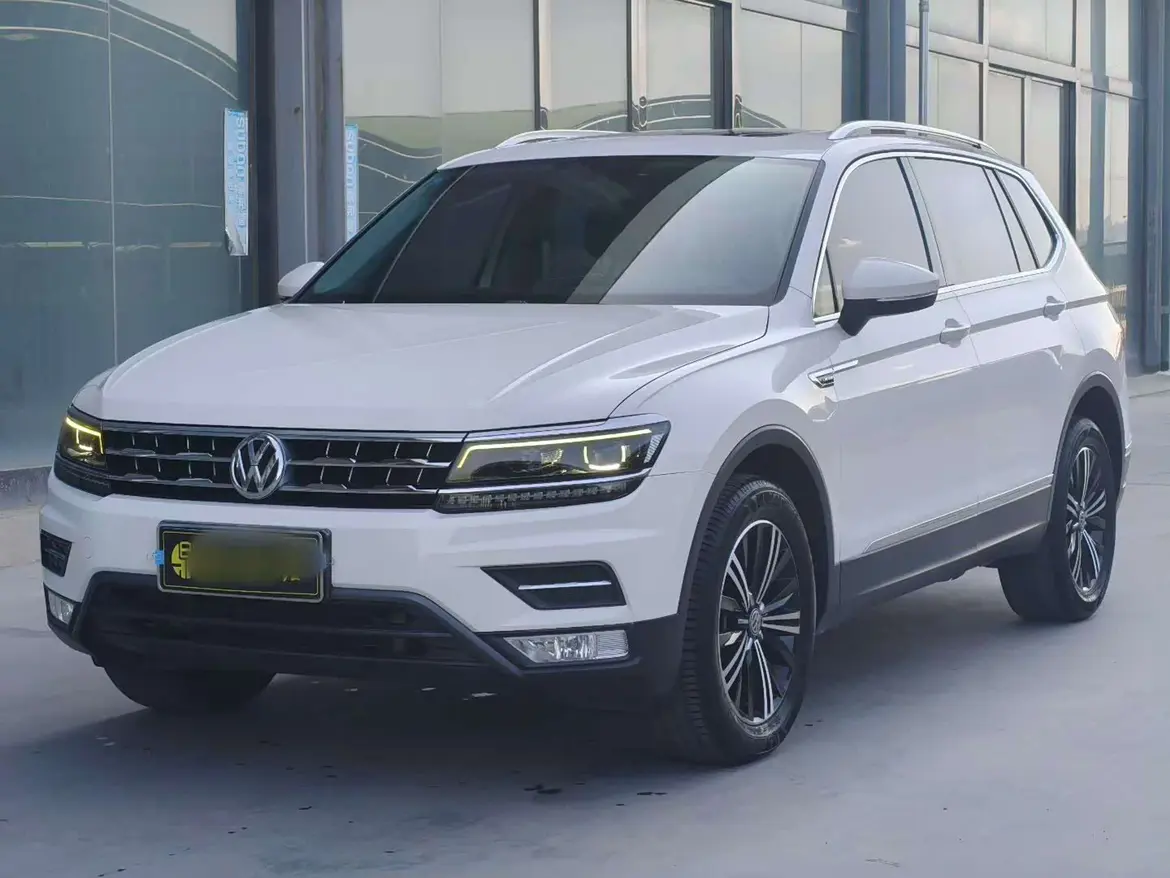 Volkswagen Tiguan L №20403355 2018