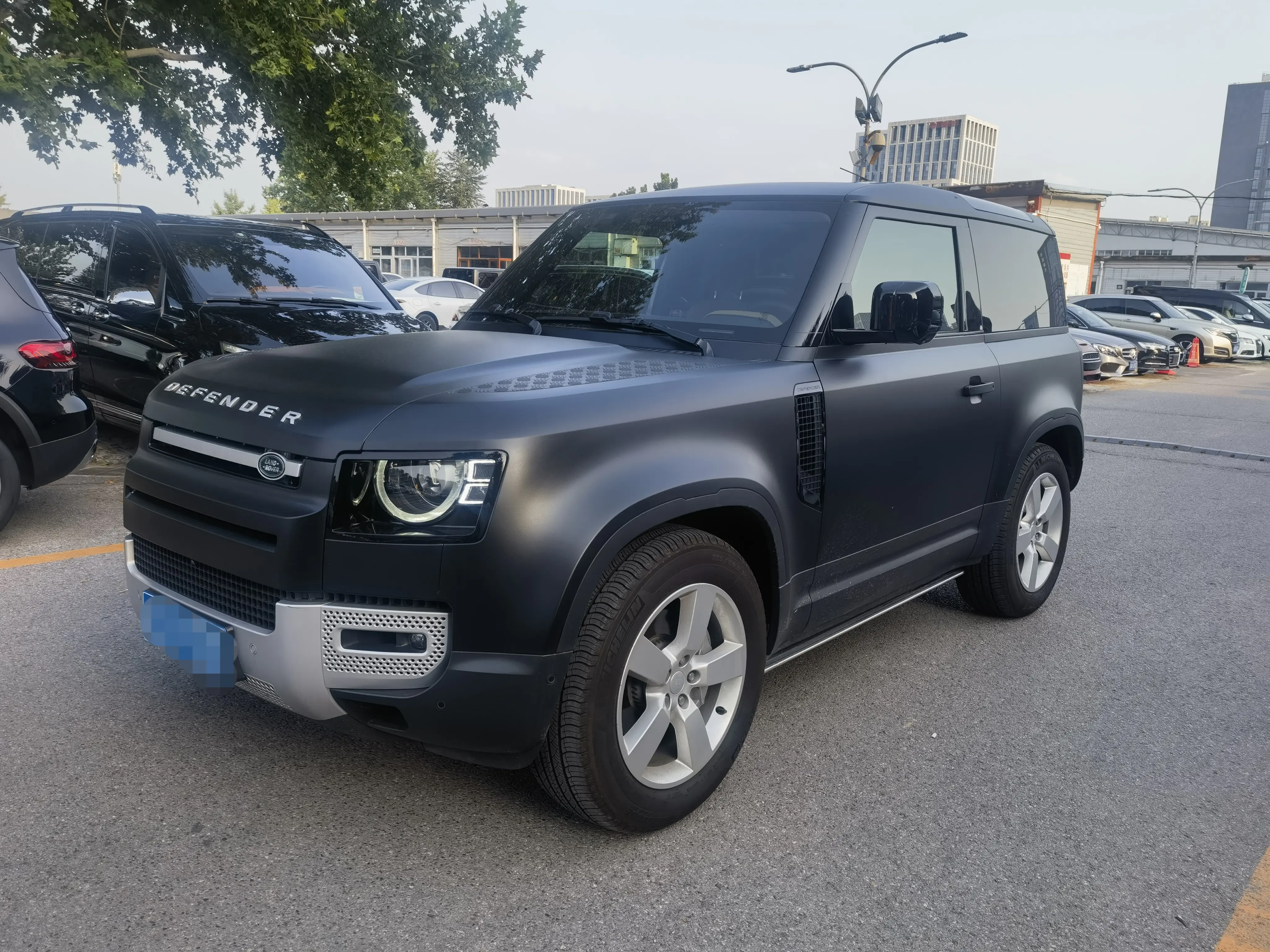 Land Rover Guard №20402631 2024