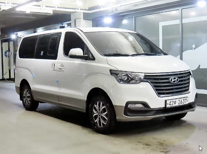 Hyundai Starex