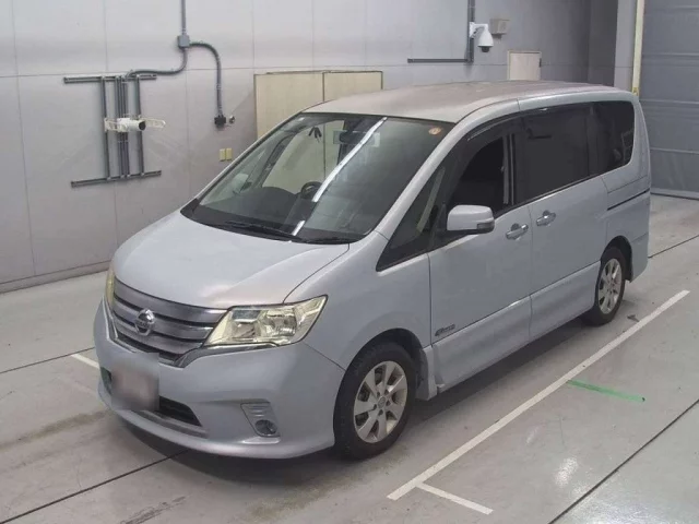 Nissan Serena Лот № 36354 2013