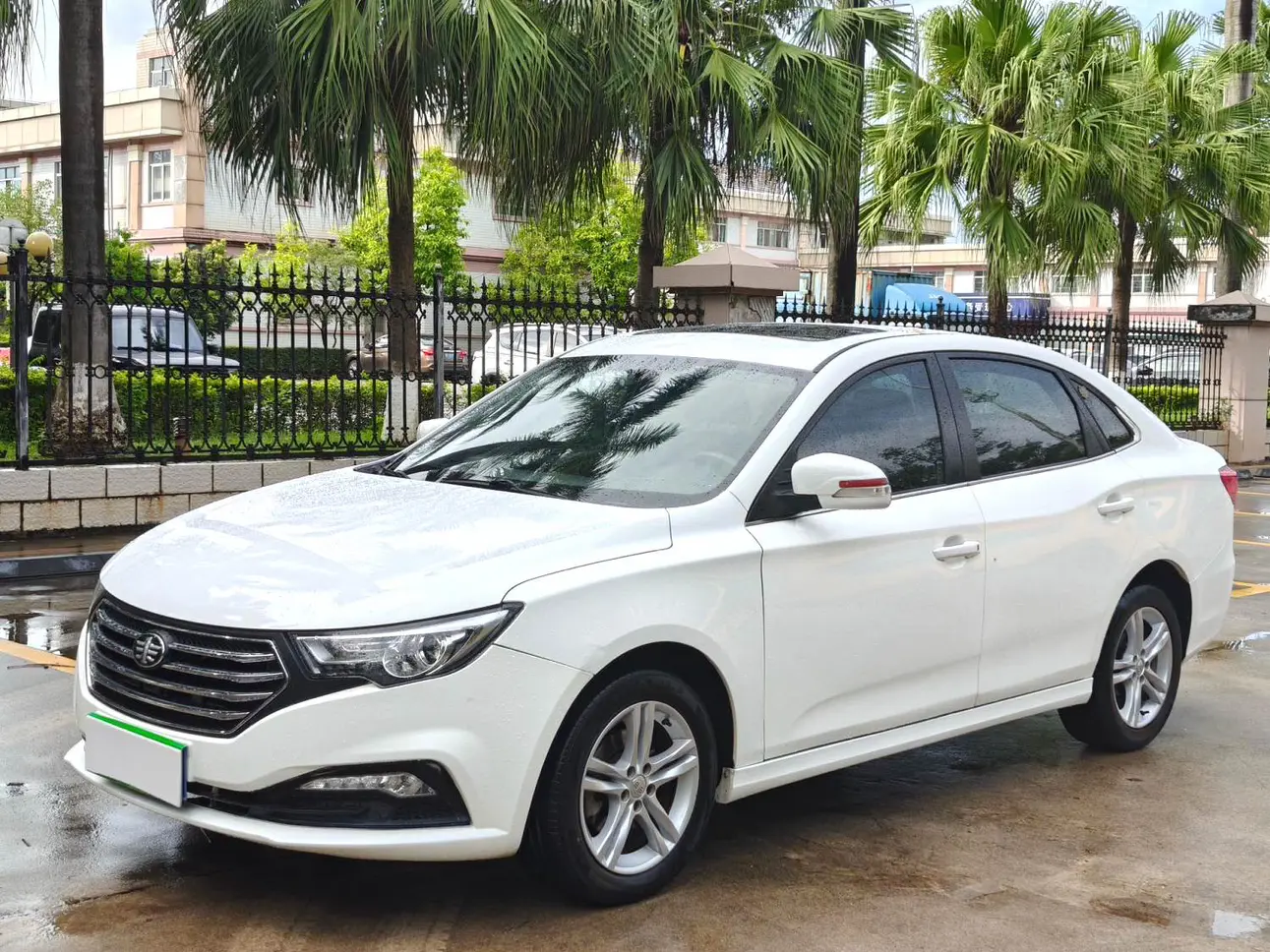 FAW Besturn B30 I