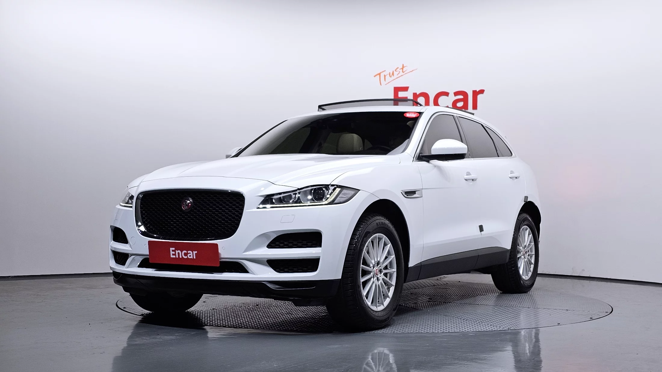 Jaguar F-Pace I