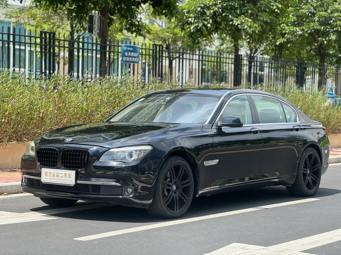 BMW 7 серии V (F01/F02/F04)