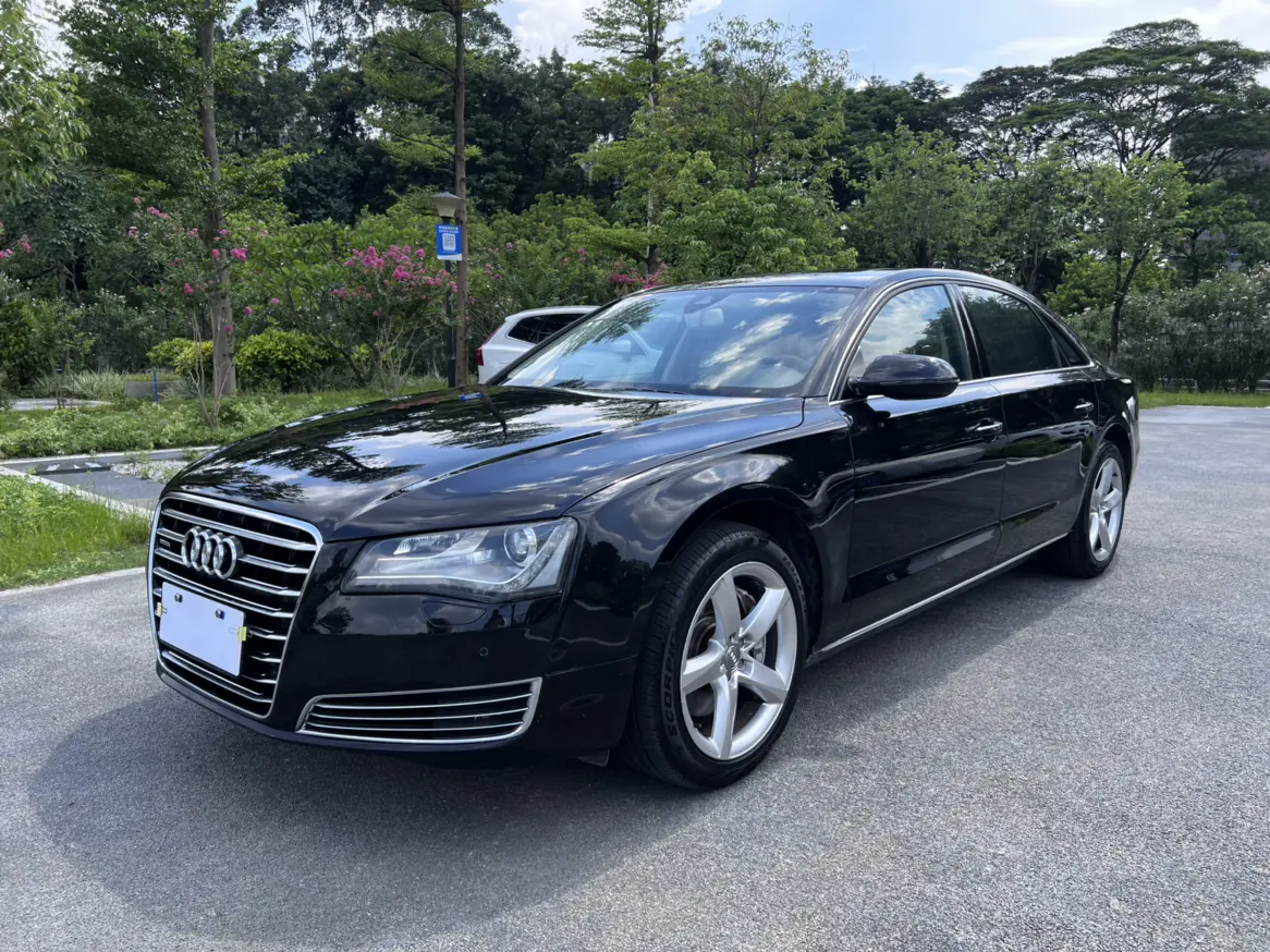Audi A8 III (D4)