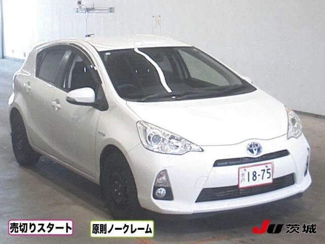 Toyota Aqua Лот № 2014