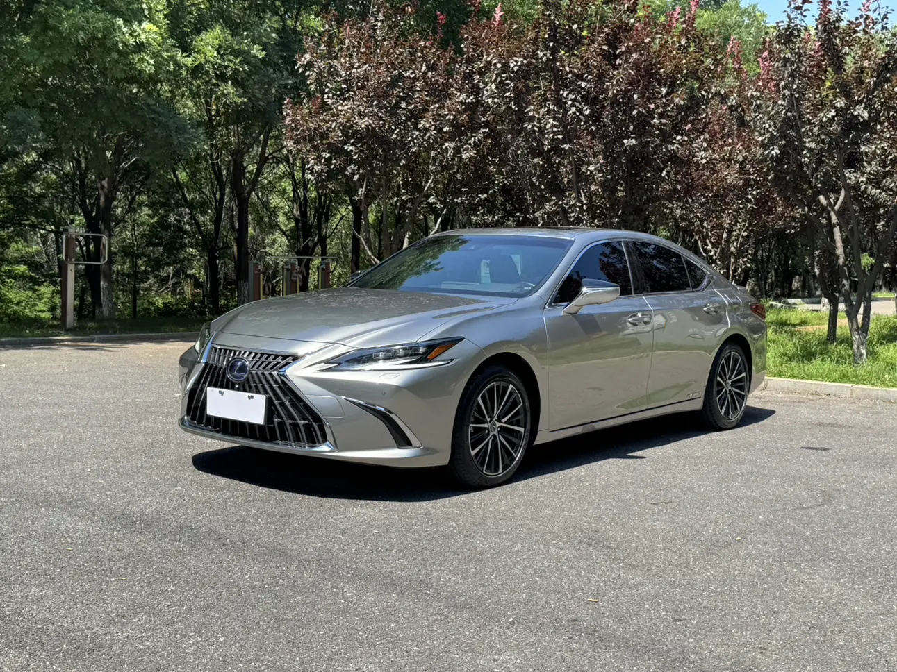 Lexus ES VII