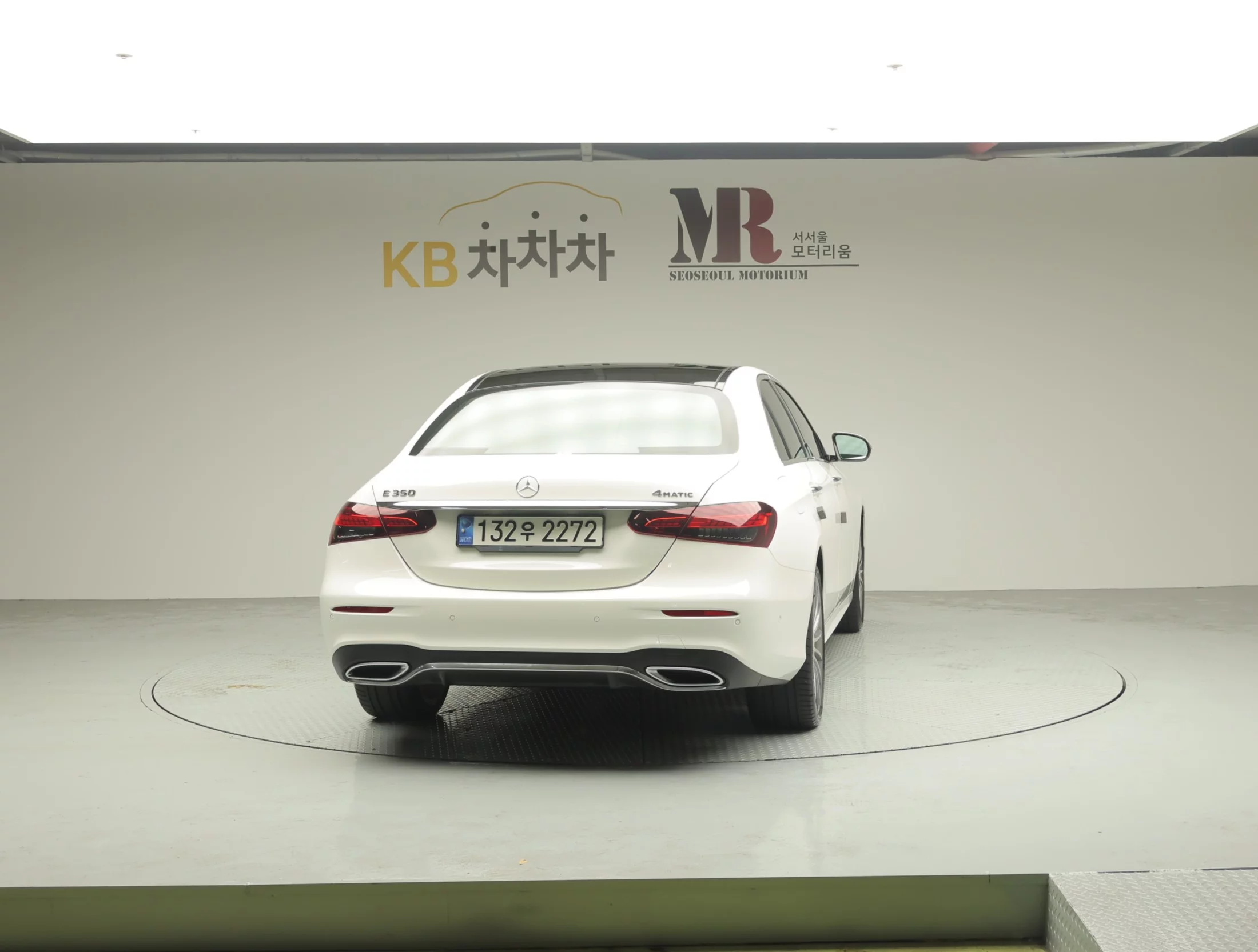 Mercedes-Benz E-Класс 2022