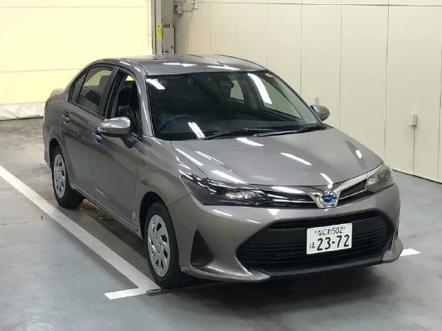 Toyota Corolla Axio Лот № 2025