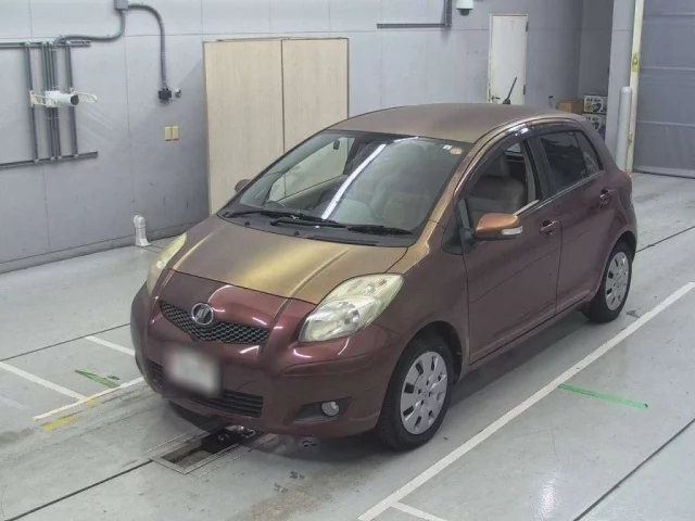 Toyota Vitz II (XP90)