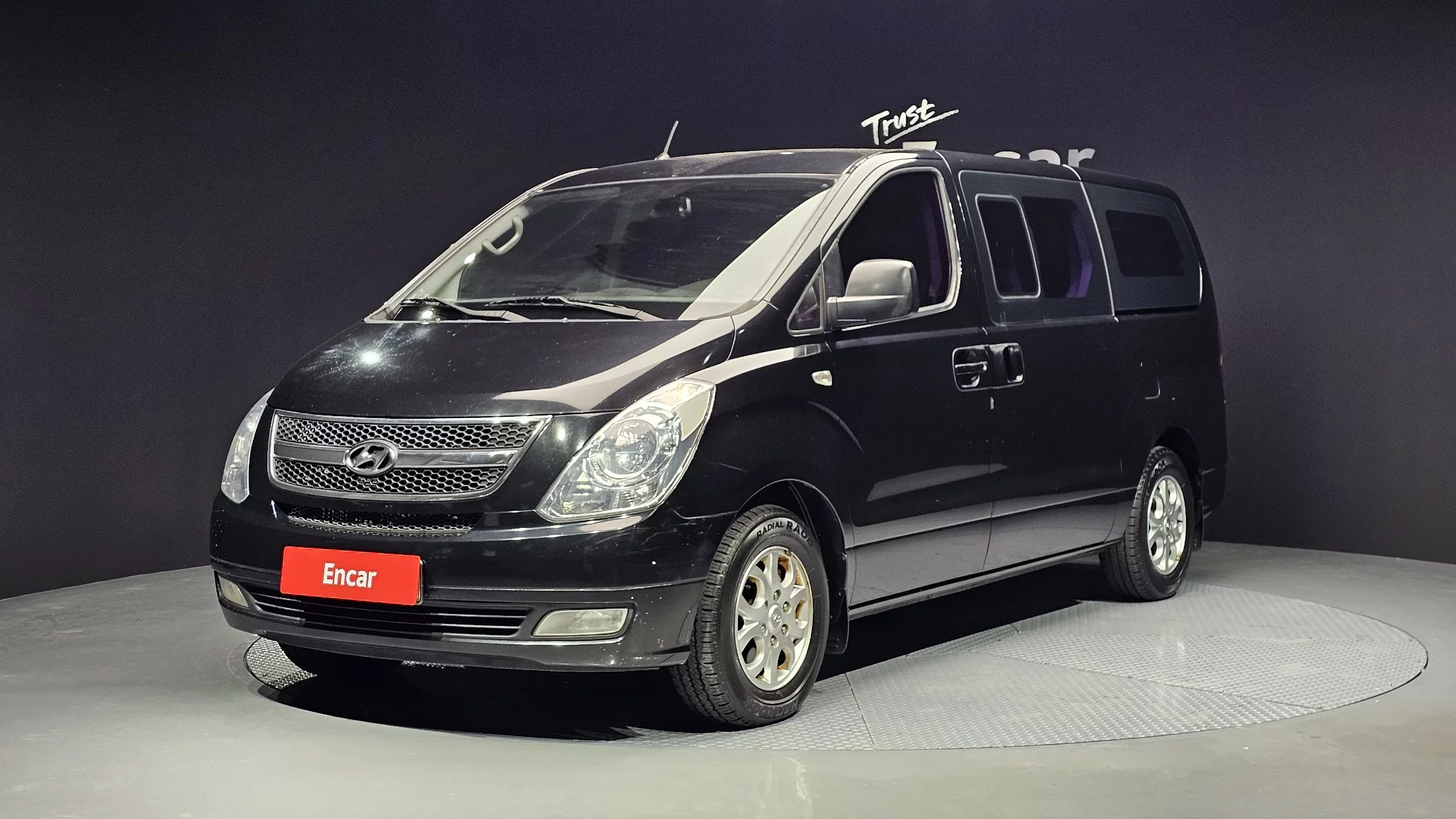 Hyundai Starex 5-Seater Van Cvx Premium 2012
