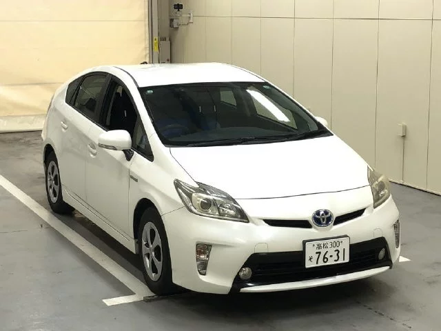 Toyota Prius Лот № 2013