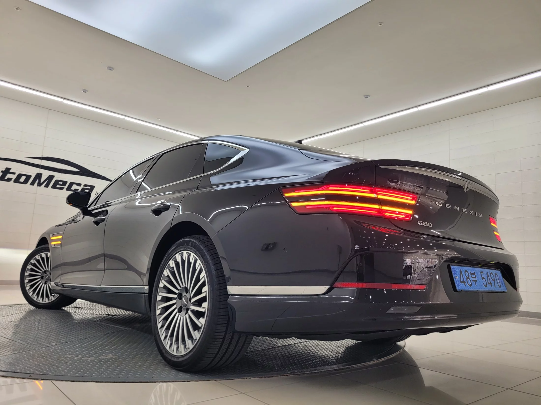 Genesis G80 E-Awd, Электромобиль e-AWD 2021