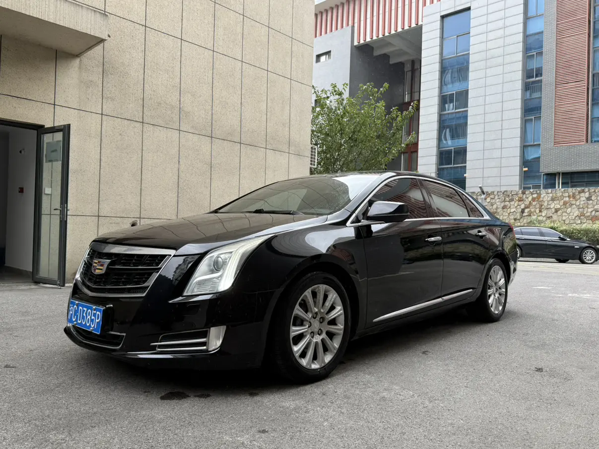 Cadillac XTS I