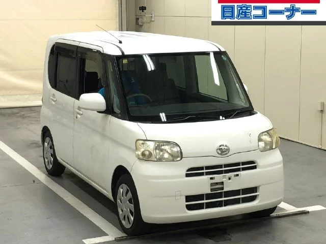 Daihatsu Tanto Лот № 2010