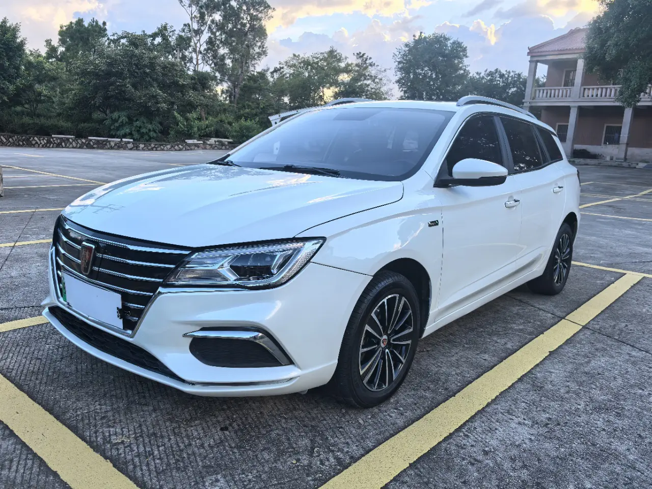 Roewe i5 I