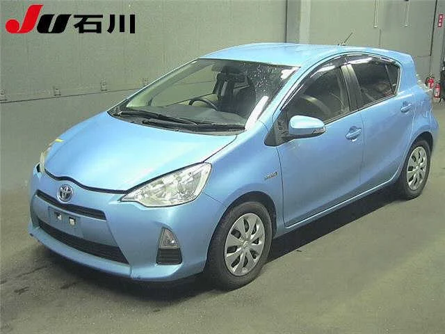 Toyota Aqua I