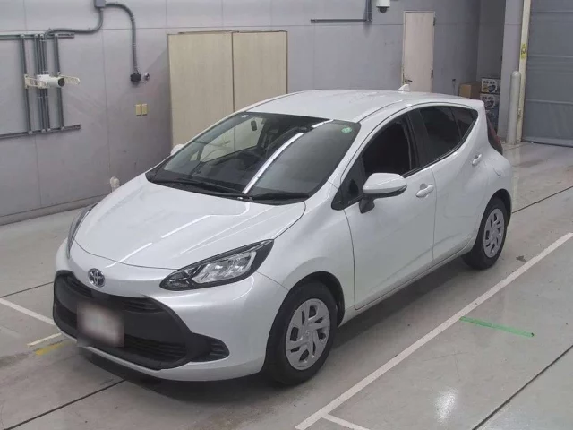 Toyota Aqua II