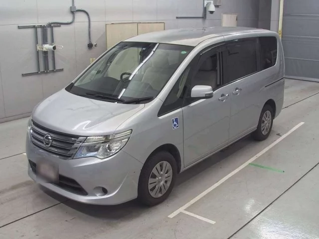 Nissan Serena IV (C26)