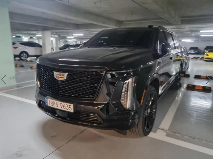 Cadillac Escalade V Рестайлинг