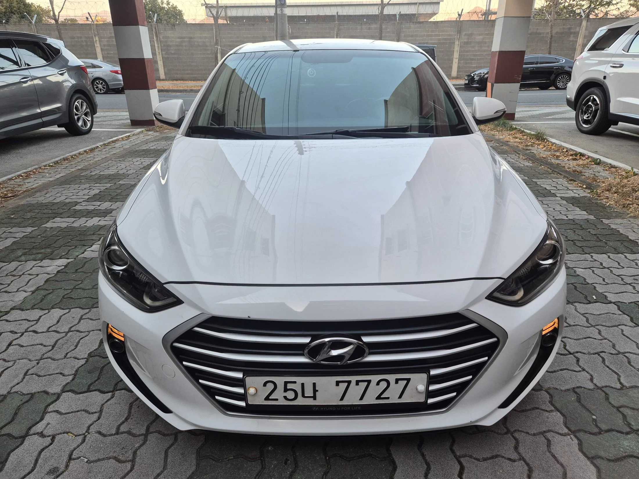 Hyundai Avante (Хендай Элантра) 1.6 Gdi Smart 1.6 GDI Smart 2017