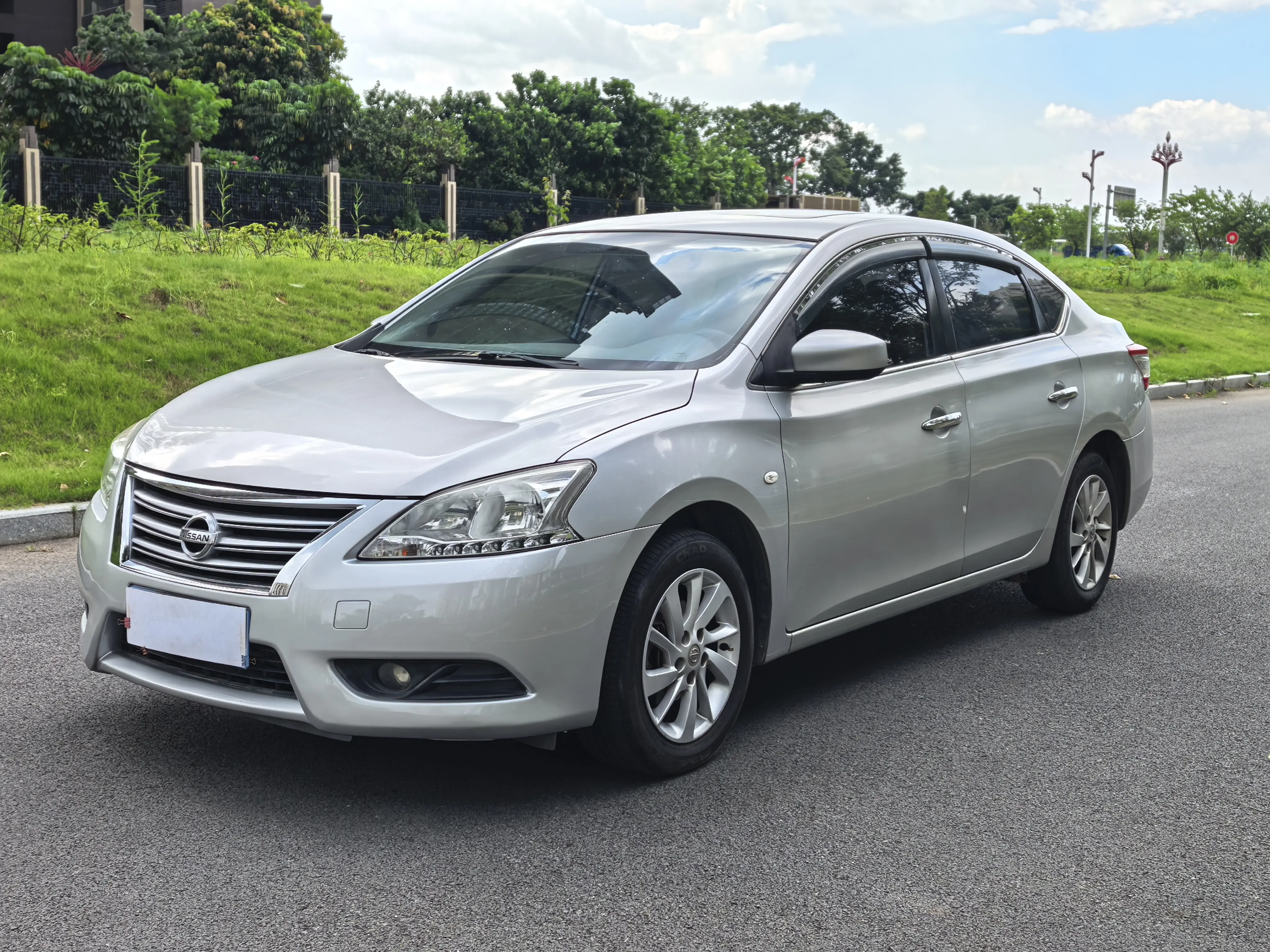 Nissan Sylphy III (B17)