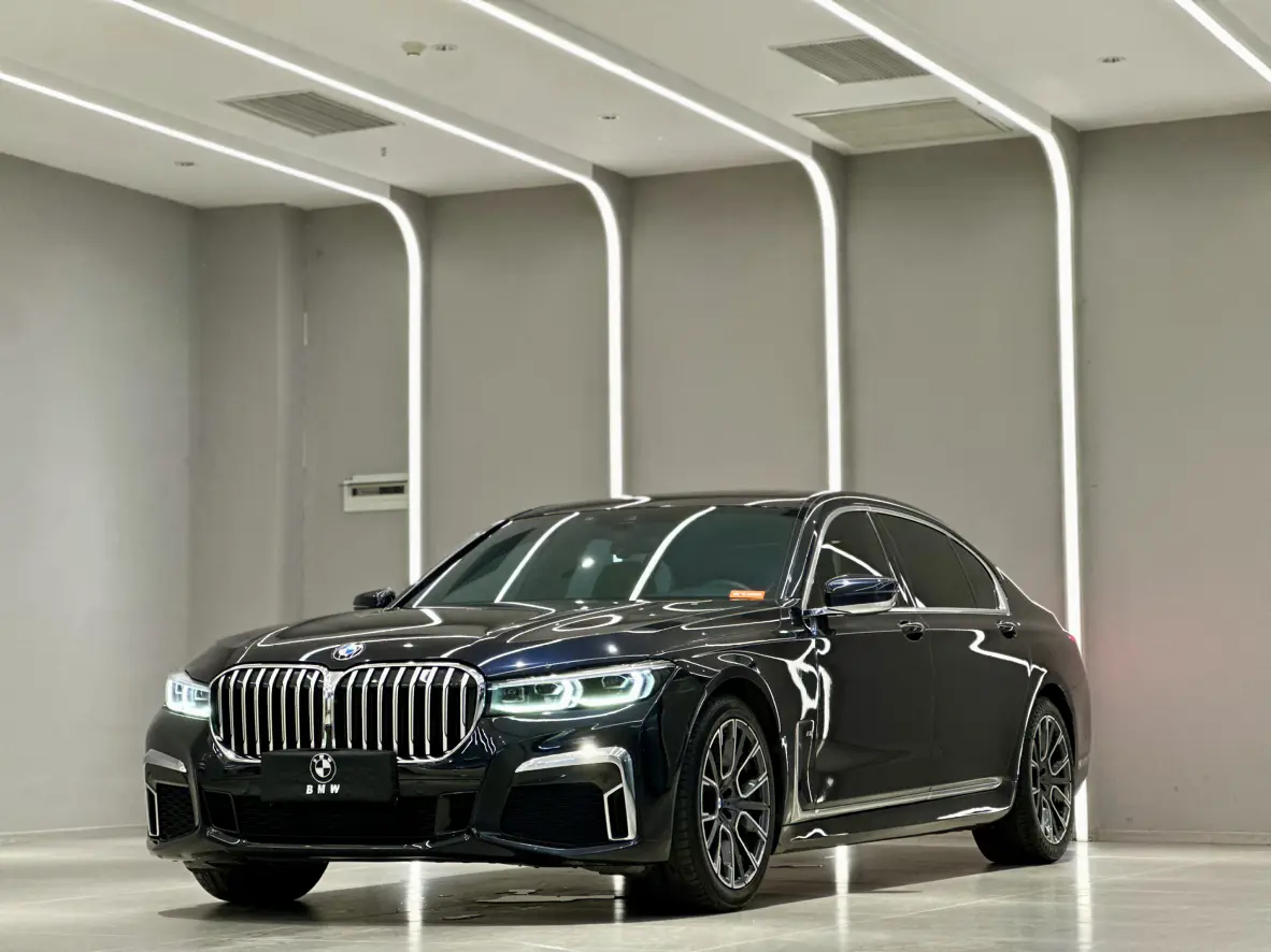 BMW 7 серии VI (G11/G12) Рестайлинг