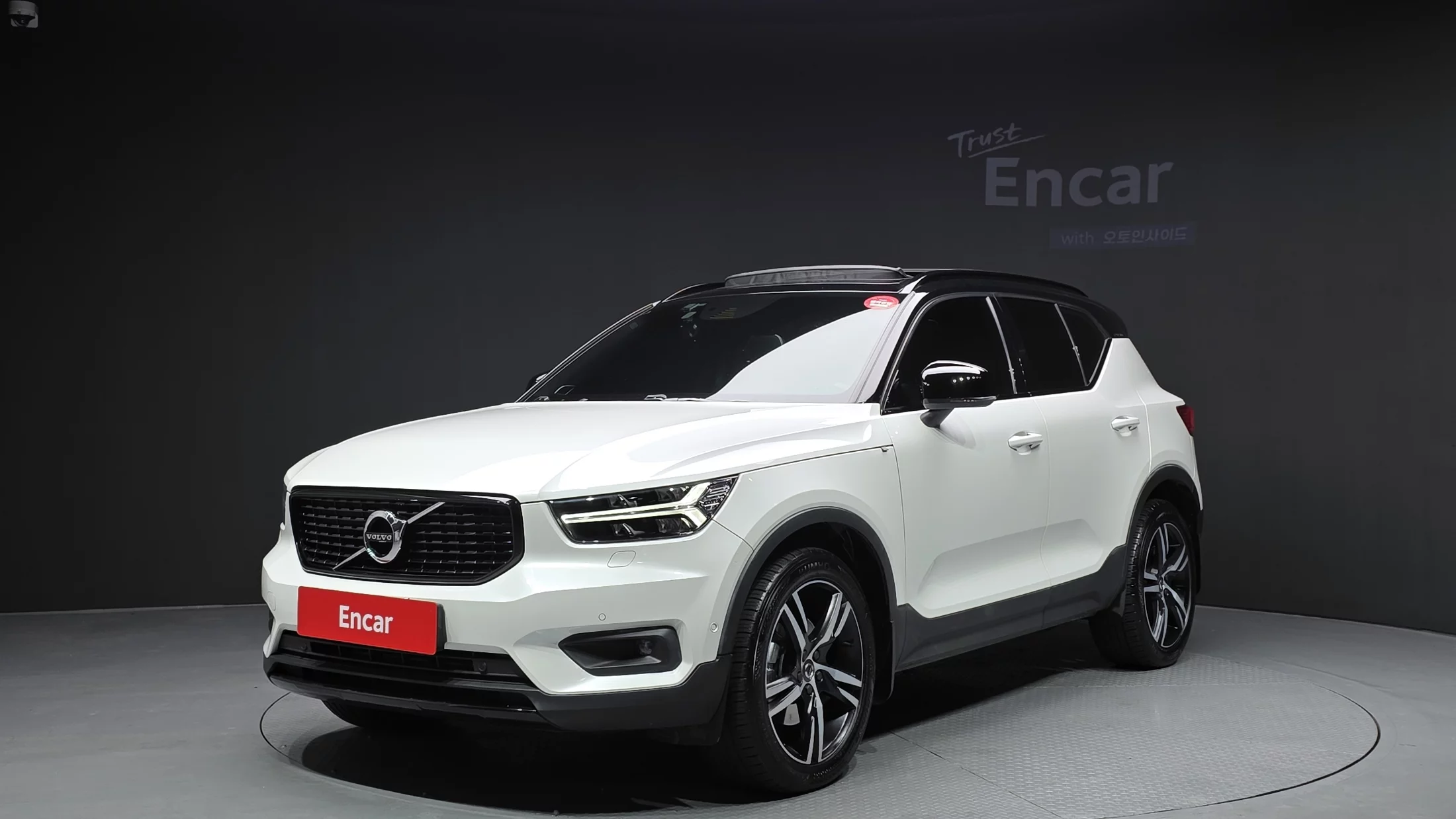 Volvo C40 2019