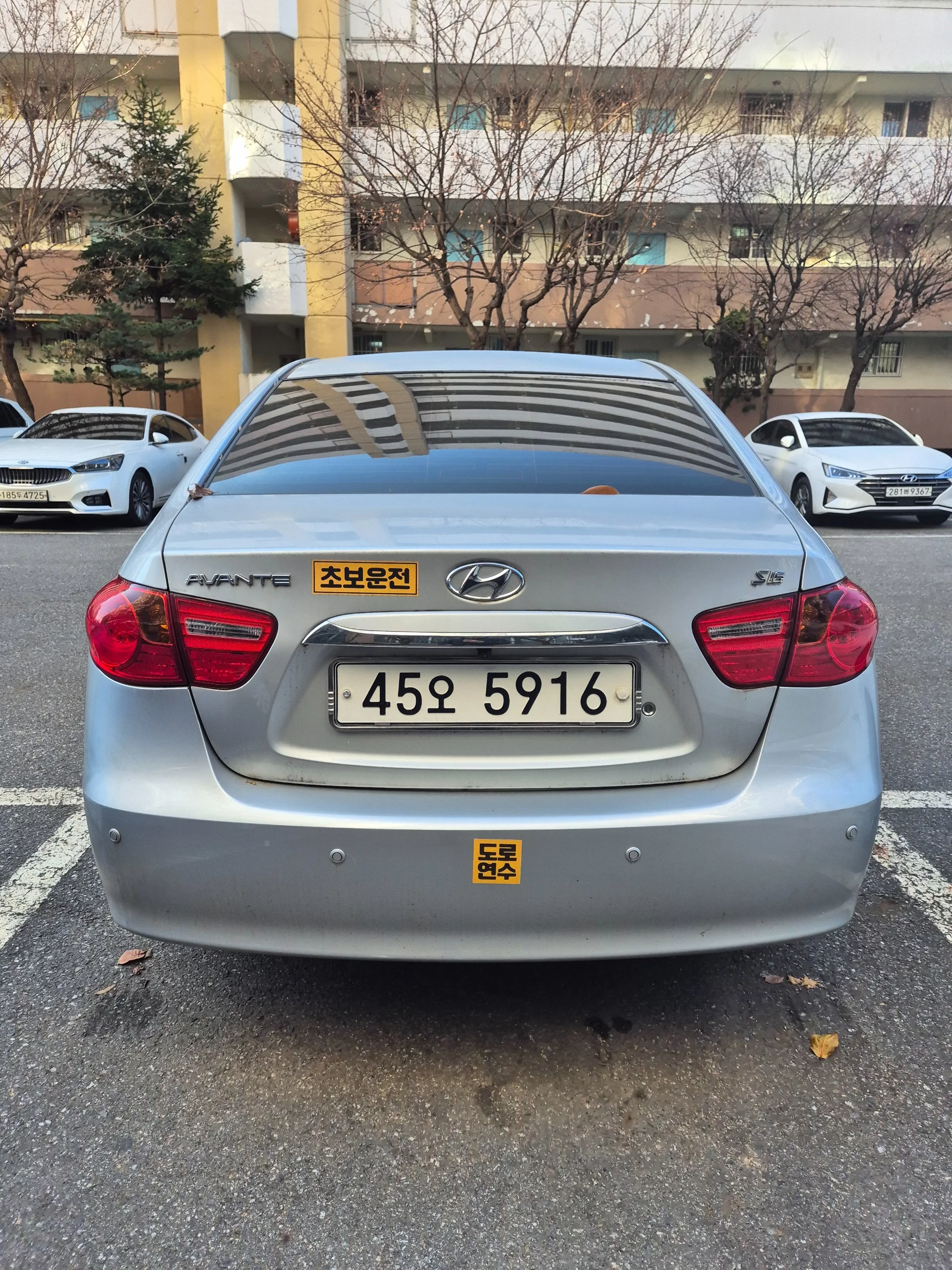 Hyundai Avante (Хендай Элантра) 1.6 Vvt S16 Luxury 1.6 VVT S16 2010